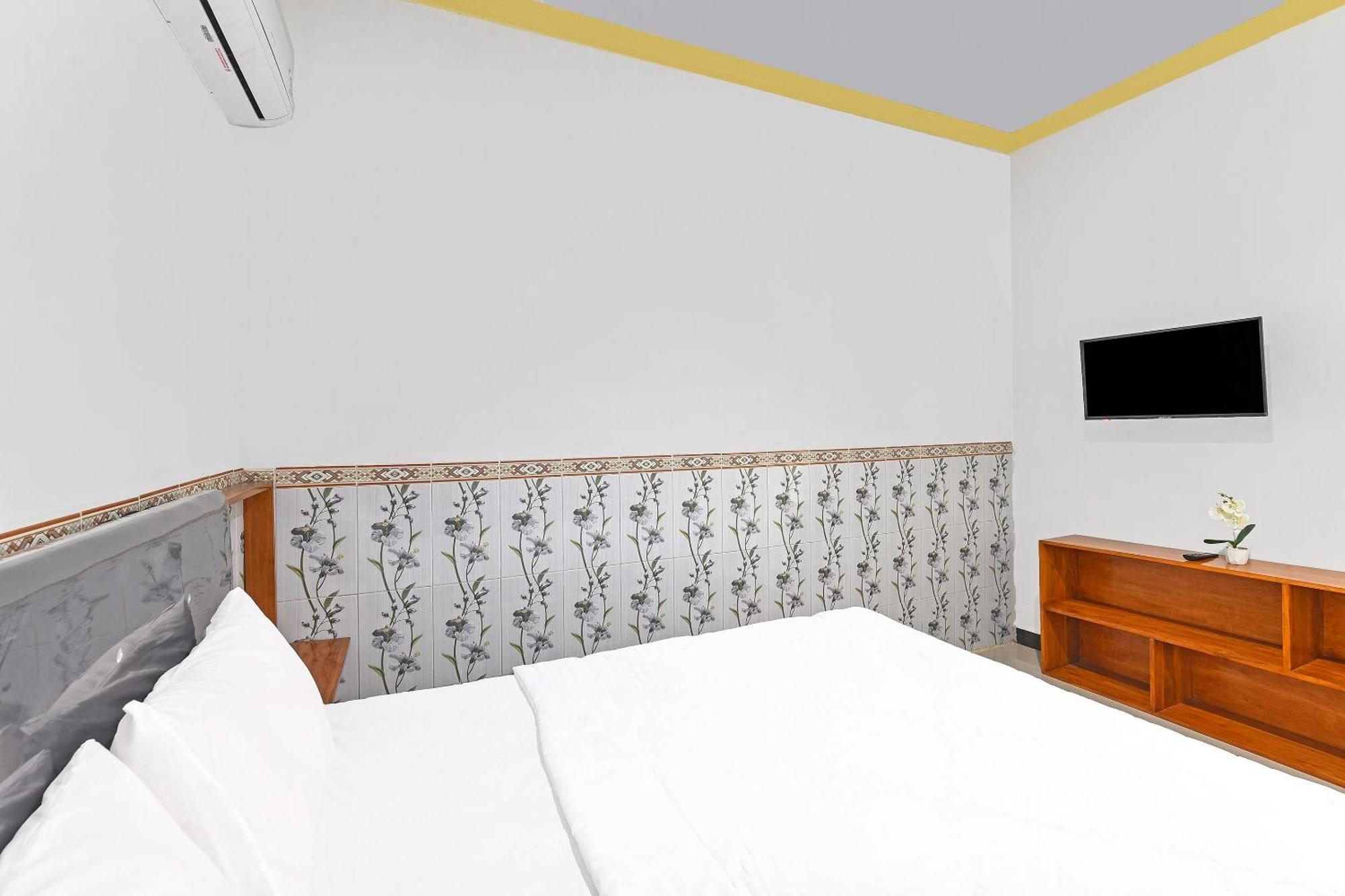 Oyo 91192 Homestay Antara Gilimanuk Esterno foto