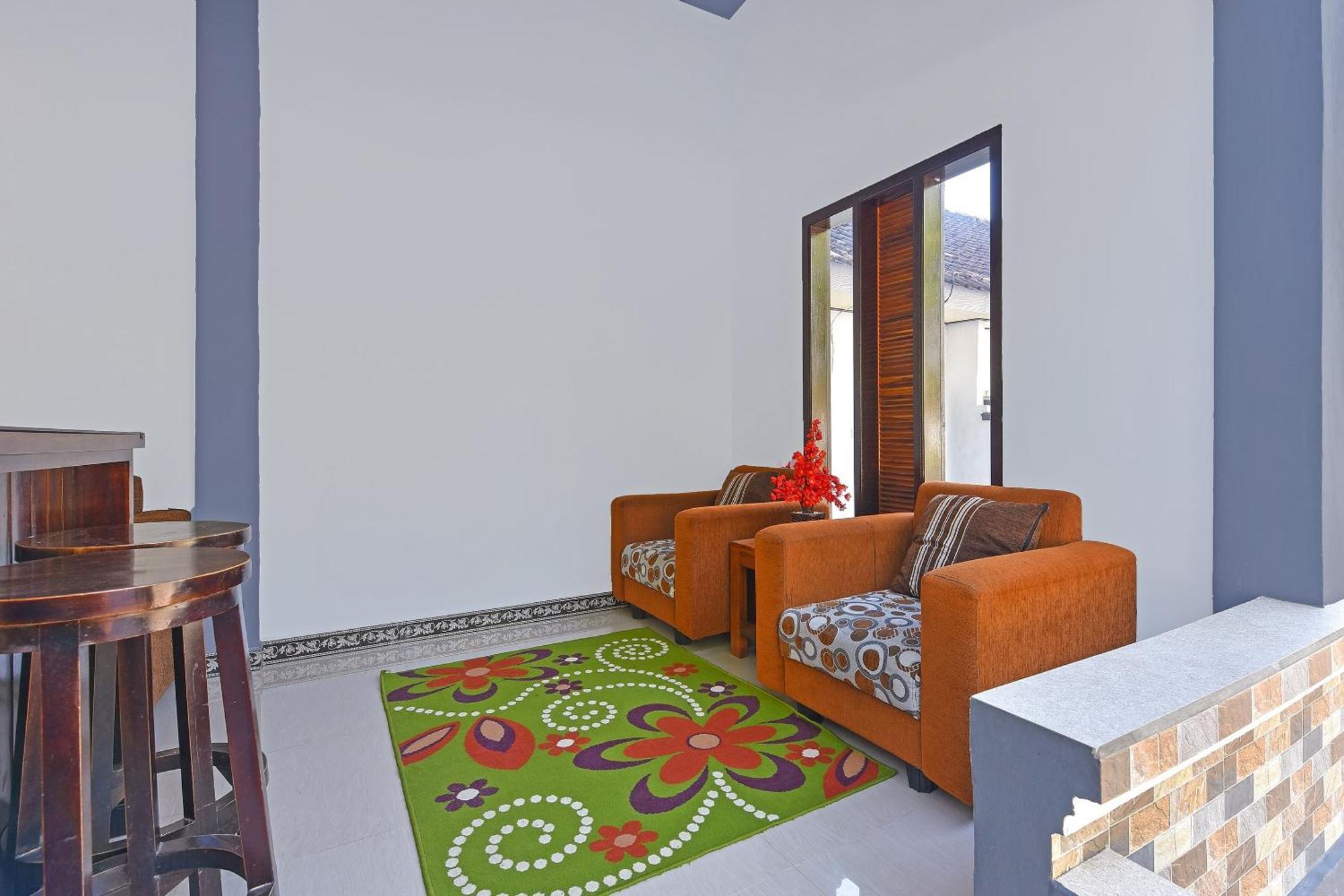 Oyo 91192 Homestay Antara Gilimanuk Esterno foto