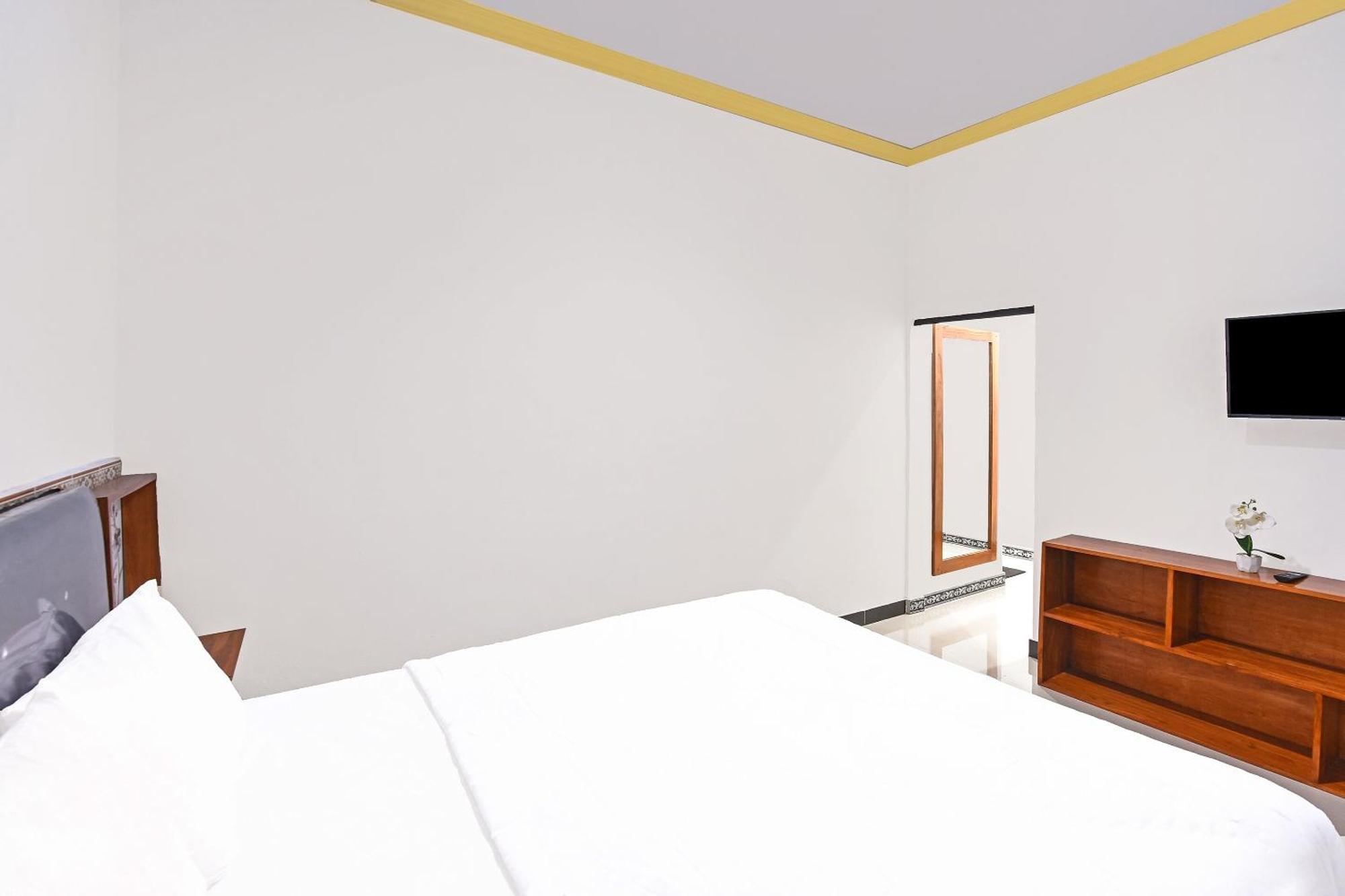 Oyo 91192 Homestay Antara Gilimanuk Esterno foto